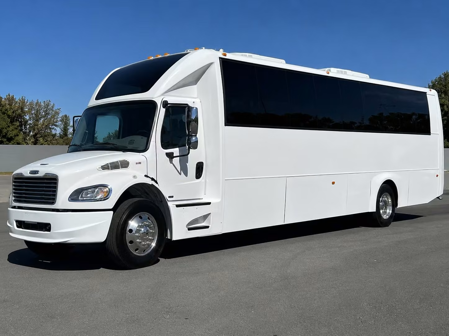 party buses in milpitas make prom night unforgettable before you even arrive